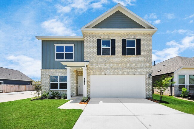 Primary Photo - 2715 Crested Creek Ln
