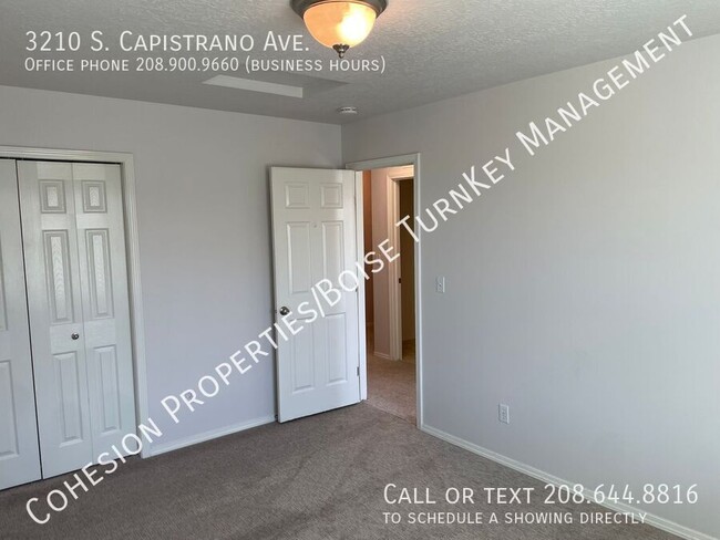 Building Photo - Recently Updated 3 Bedroom Near Downtown &...