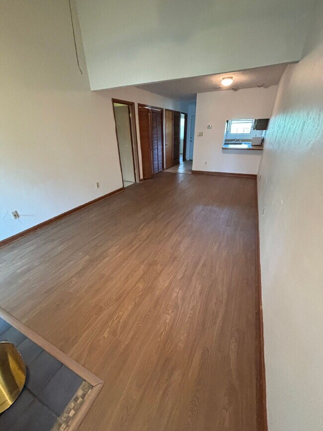 Building Photo - 2BR Condo with Private Baths, Fireplace, Balcony & In-unit Washer/Dryer– Near FSU & TSC