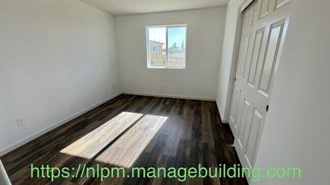 Building Photo - 13328 Hyacinth Ct