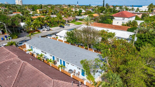 Building Photo - 3208 Marine Dr