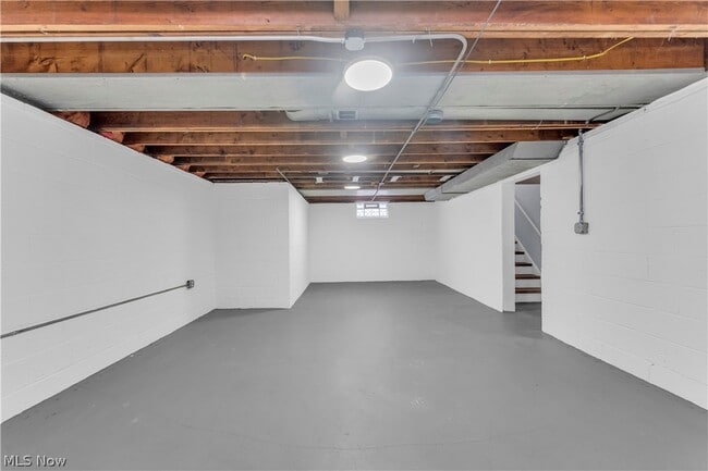 Building Photo - 5176 Joseph St