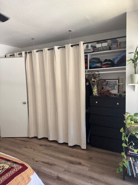Closet #2 - 2733 Harbor Blvd