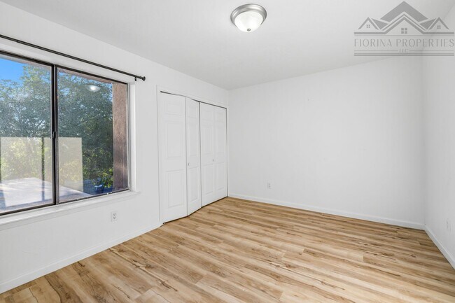Building Photo - 1468 Acequia Borrada