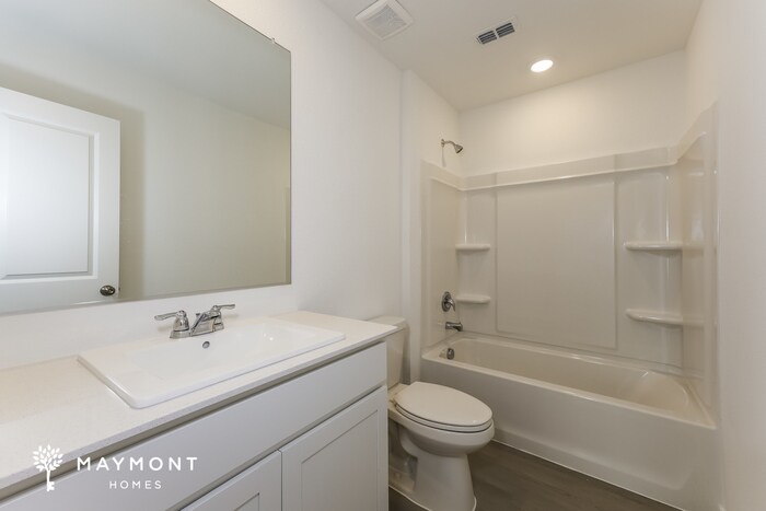 Building Photo - 941 Birkdale Dr