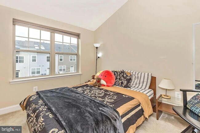 Building Photo - 11882 Country Squire Way
