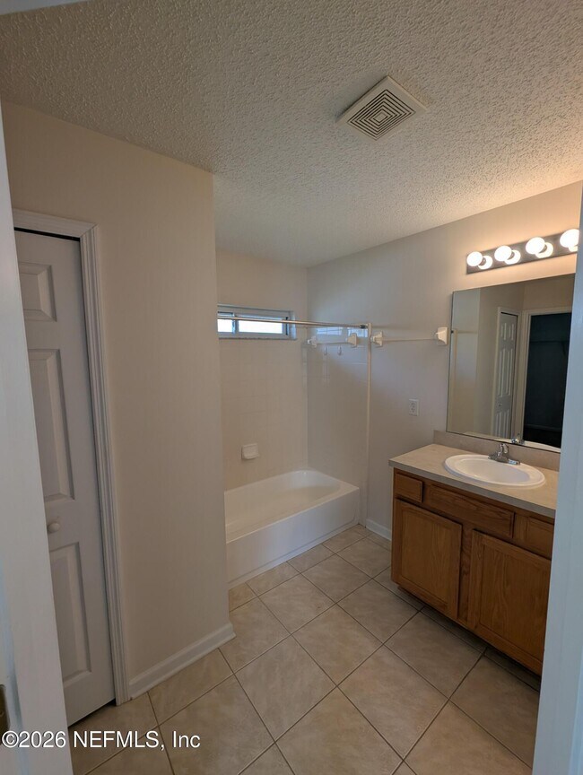 Building Photo - 839 Oak Arbor Cir