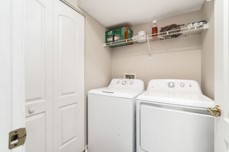 Building Photo - 757 Spring Valley Dr