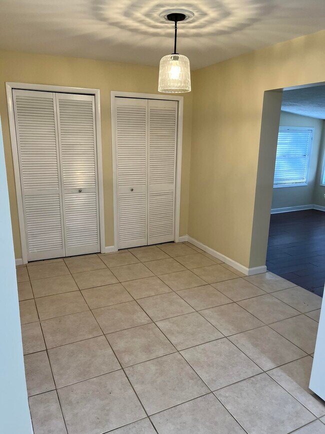 Building Photo - 9167 Birmingham Dr