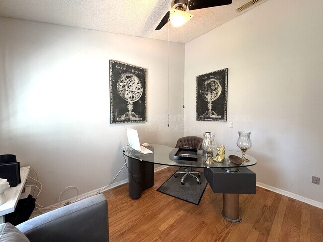 Building Photo - 4955 Southfork Ranch Dr