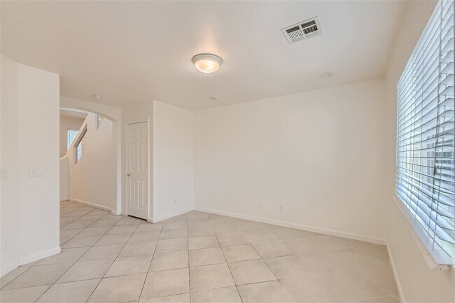 Building Photo - 9289 Wertz Ave
