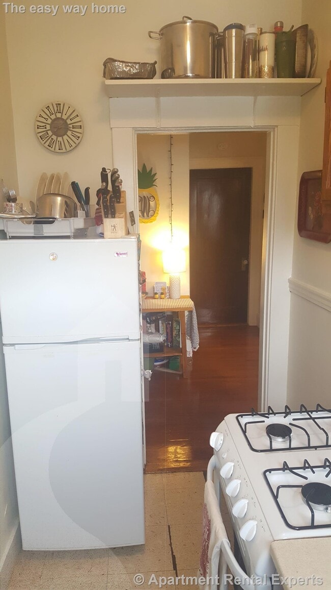 Building Photo - 163 Summer St