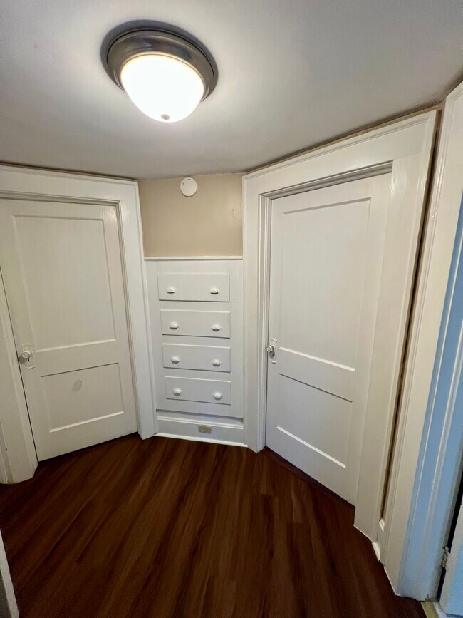 Building Photo - 1116 Murray Ave