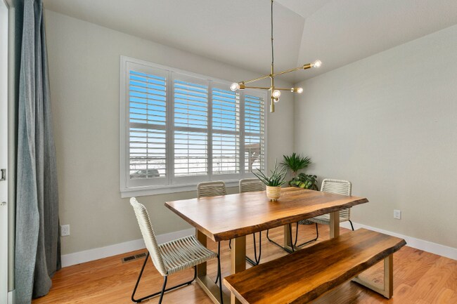 Building Photo - 1061 Mount Columbia Dr