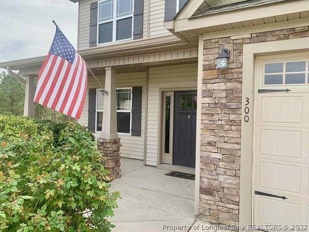 Building Photo - 300 Horse Whisperer Ln