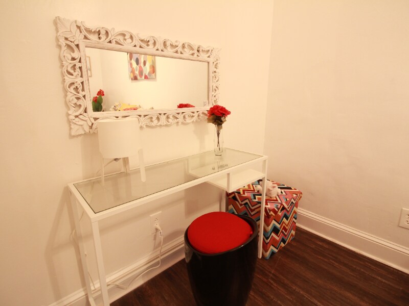 Building Photo - 2803 Q St SE