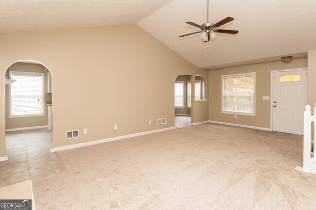 Building Photo - 127 Kingswood Dr