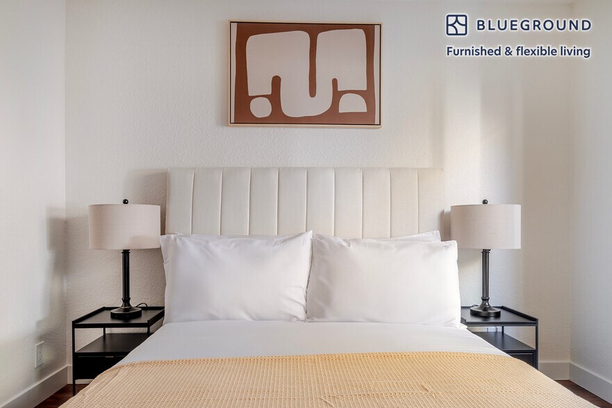 Building Photo - 131 Saratoga Ave