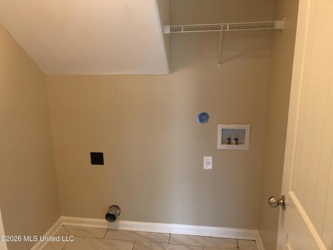 Building Photo - 1126 River Wood Creek W