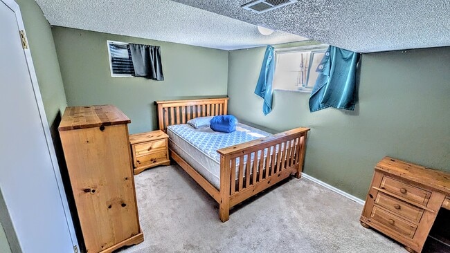 Building Photo - 11960 W Alameda Pky