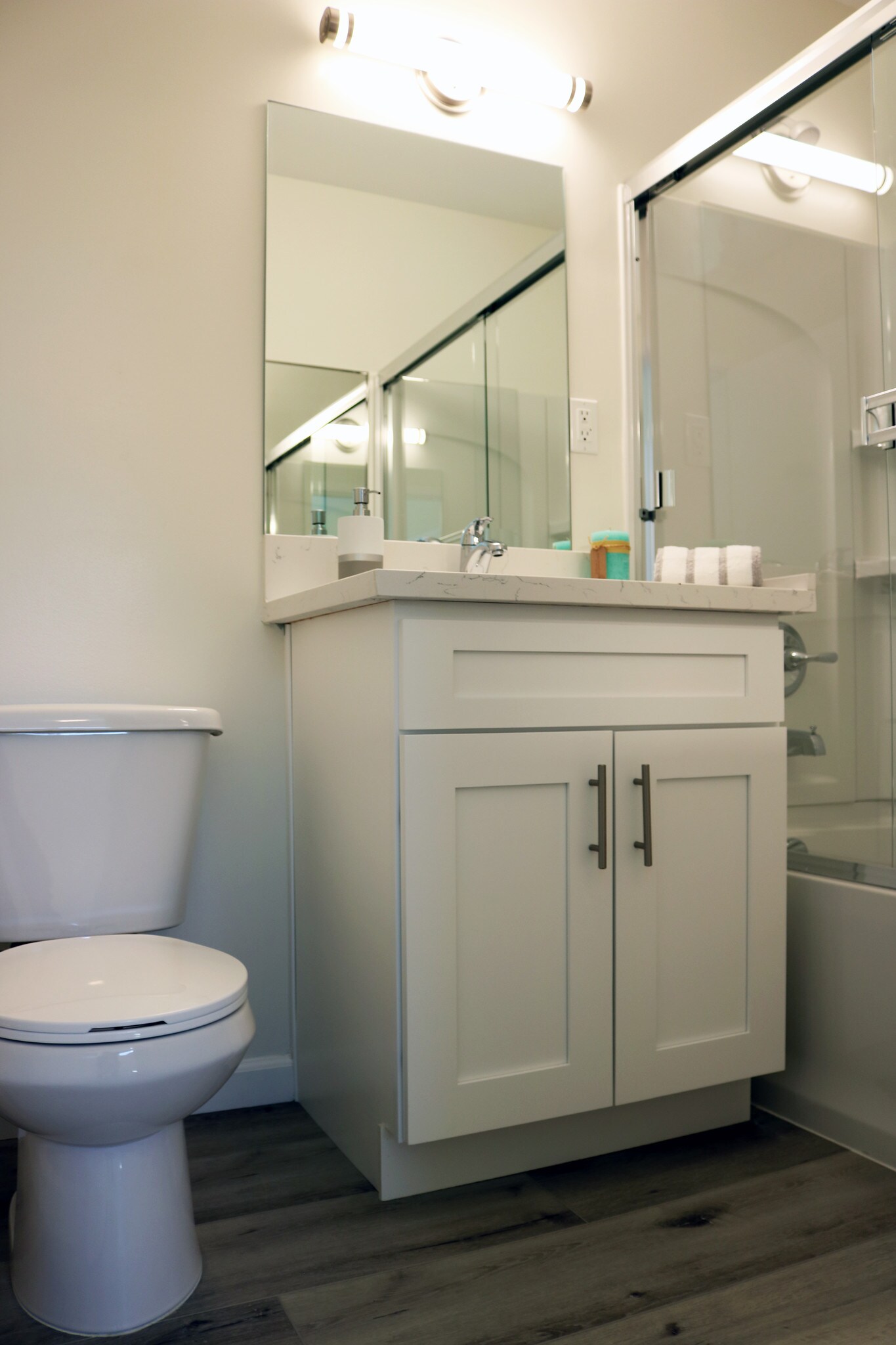 Bathroom - 1155 N Columbus Ave