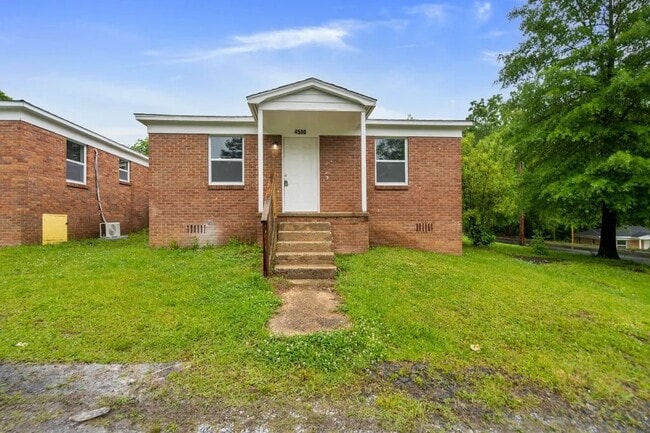 Primary Photo - Helena Apartments
