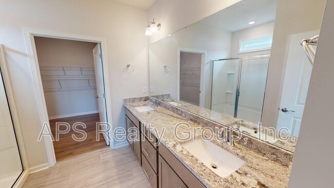 Building Photo - 4415 Sapphire Ct