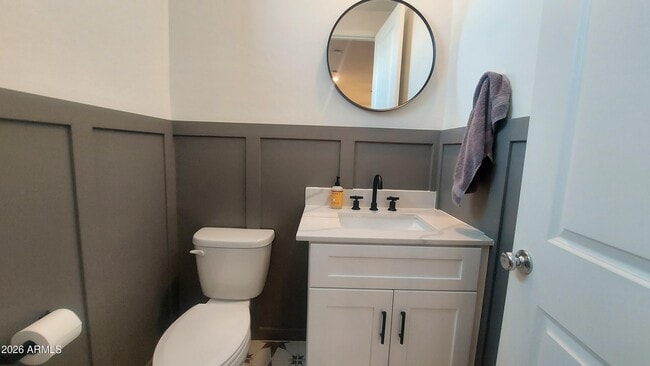 Building Photo - 290 E Markwood Dr