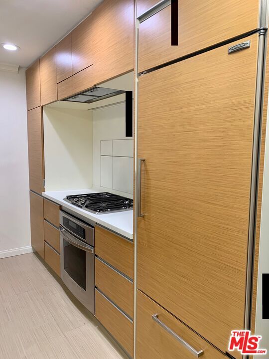 Building Photo - 4189 Vineland Ave