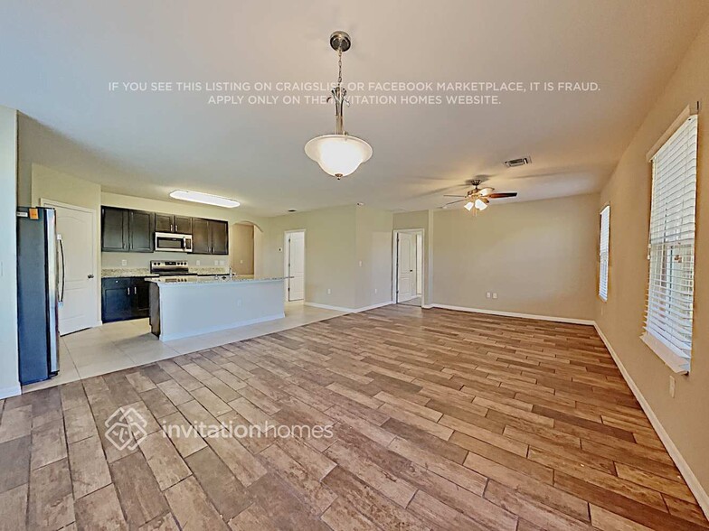 Building Photo - 15449 Trinity Fall Way