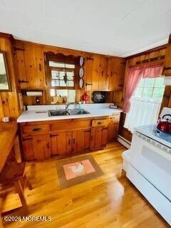 Building Photo - 214 Howe St