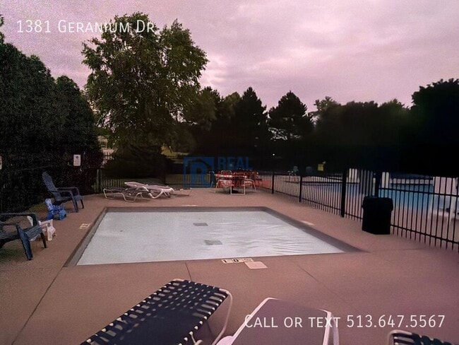 Building Photo - 1381 Geranium Dr