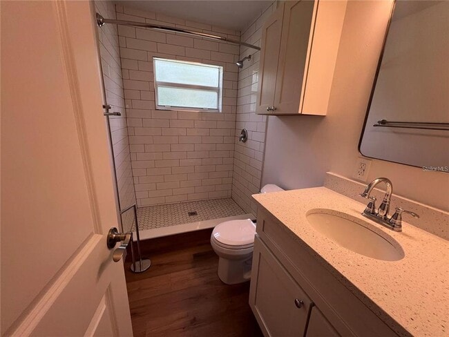 Building Photo - 418 Durrance St