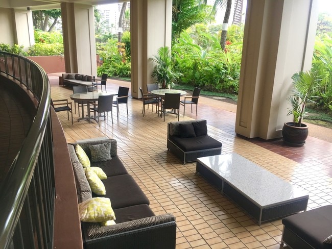 Building Photo - *VIEW FULL AD FOR DETAILS* $500 1ST MONTH ...