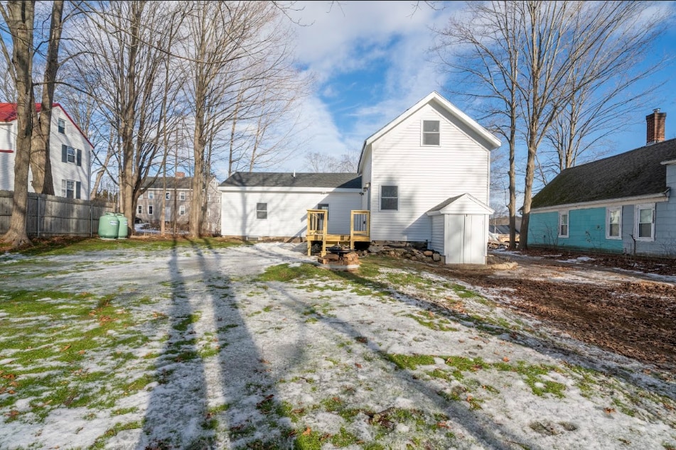 Building Photo - 17 Bridge St