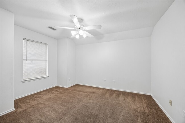 Building Photo - 5606 Cozy Terrace Ln