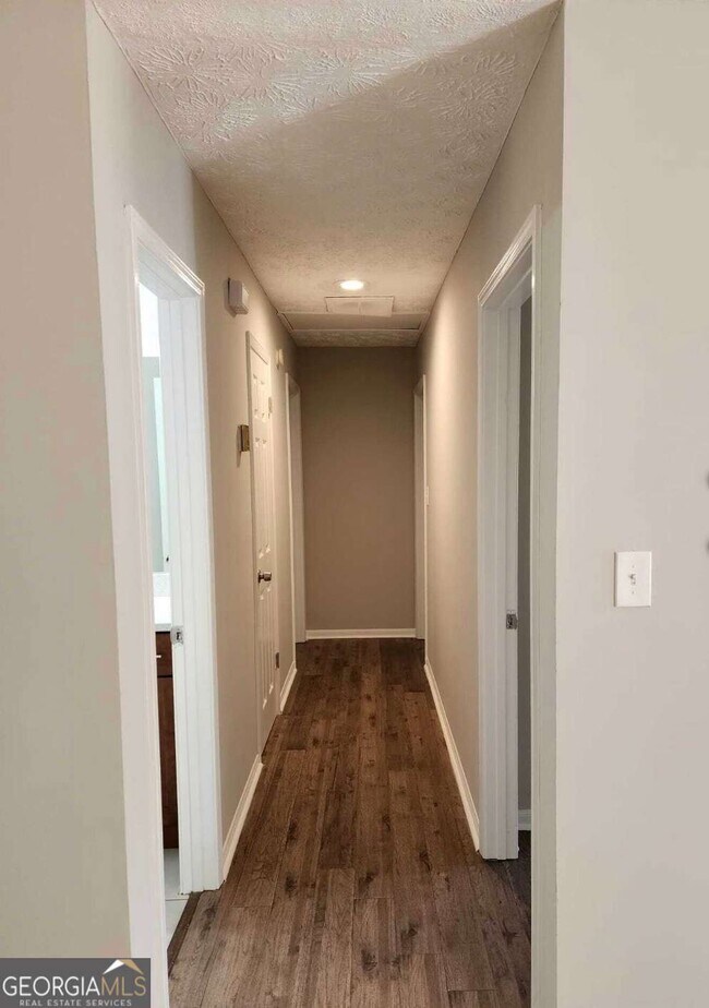 Building Photo - 232 Greensprings Terrace