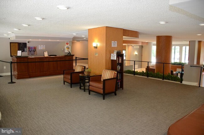 Building Photo - 2500 N Van Dorn St