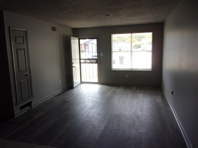 Building Photo - 5361 Brekenwood