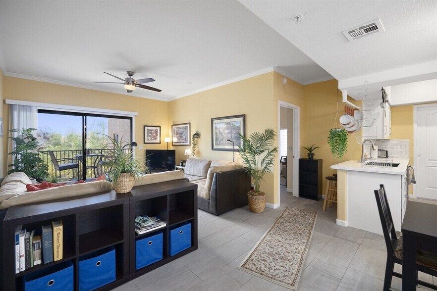 Building Photo - 10401 N Saguaro Blvd