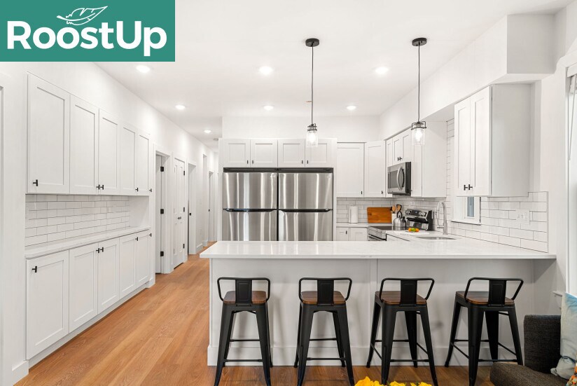 Building Photo - Furnished Bedroom with Private Bath in Jamaica Plain