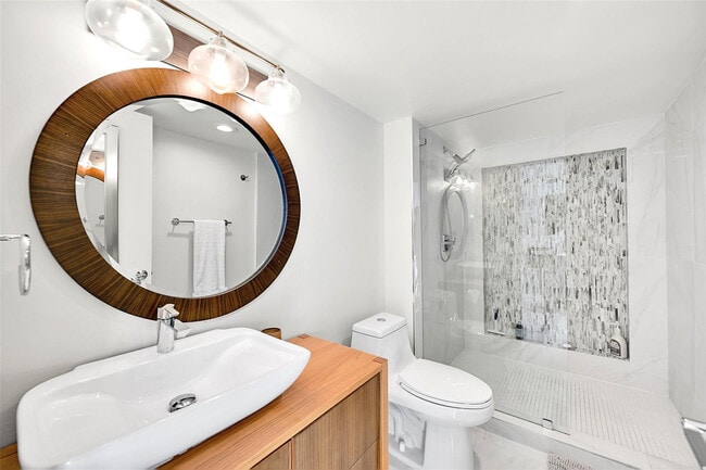 Building Photo - 1880 S Ocean Dr