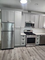 Building Photo - 119 S Westmoreland Ave