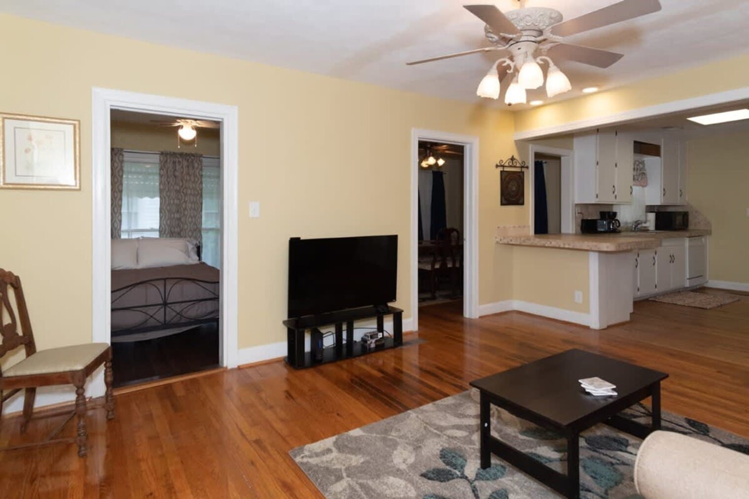 Building Photo - 4629 Rosemont Dr