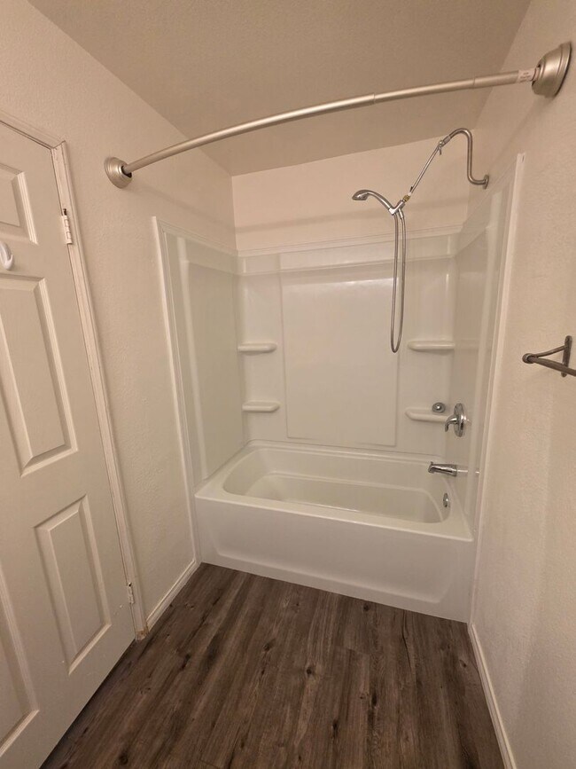 Building Photo - Gated Community~$2,595~ 2 Bed/2.5 Bath End Unit Townhome.