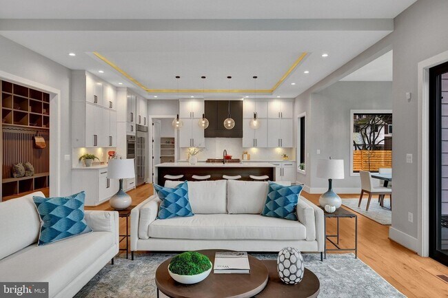 Building Photo - 1100 Balls Hill Rd