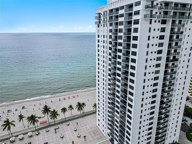 Building Photo - 2301 S Ocean Dr