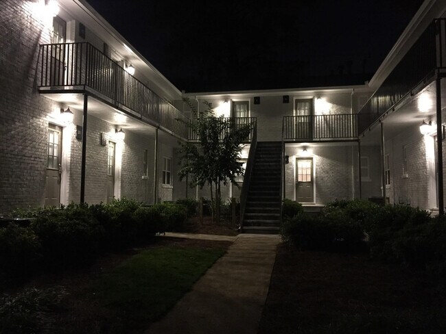 Building Photo - 15 Standish Ave NW