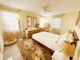 Building Photo - 3902 Westview Ave