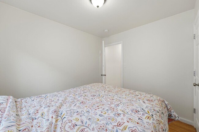 Building Photo - 499 Ocean Ave